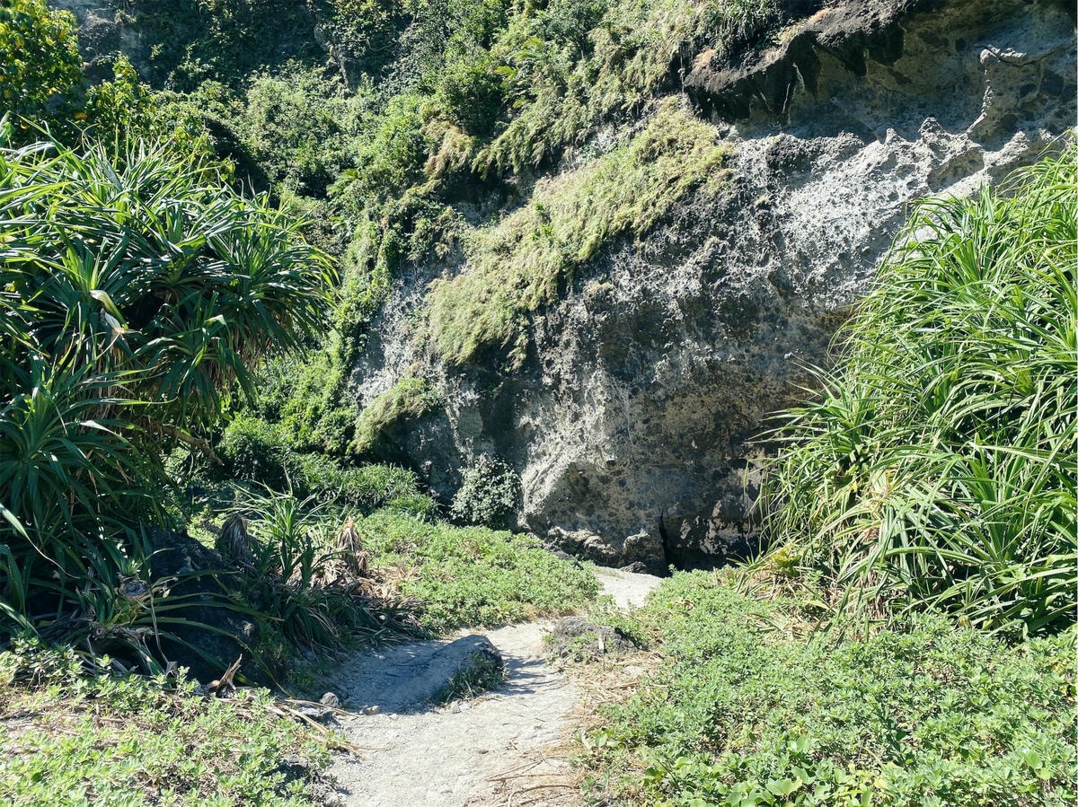 彎弓洞