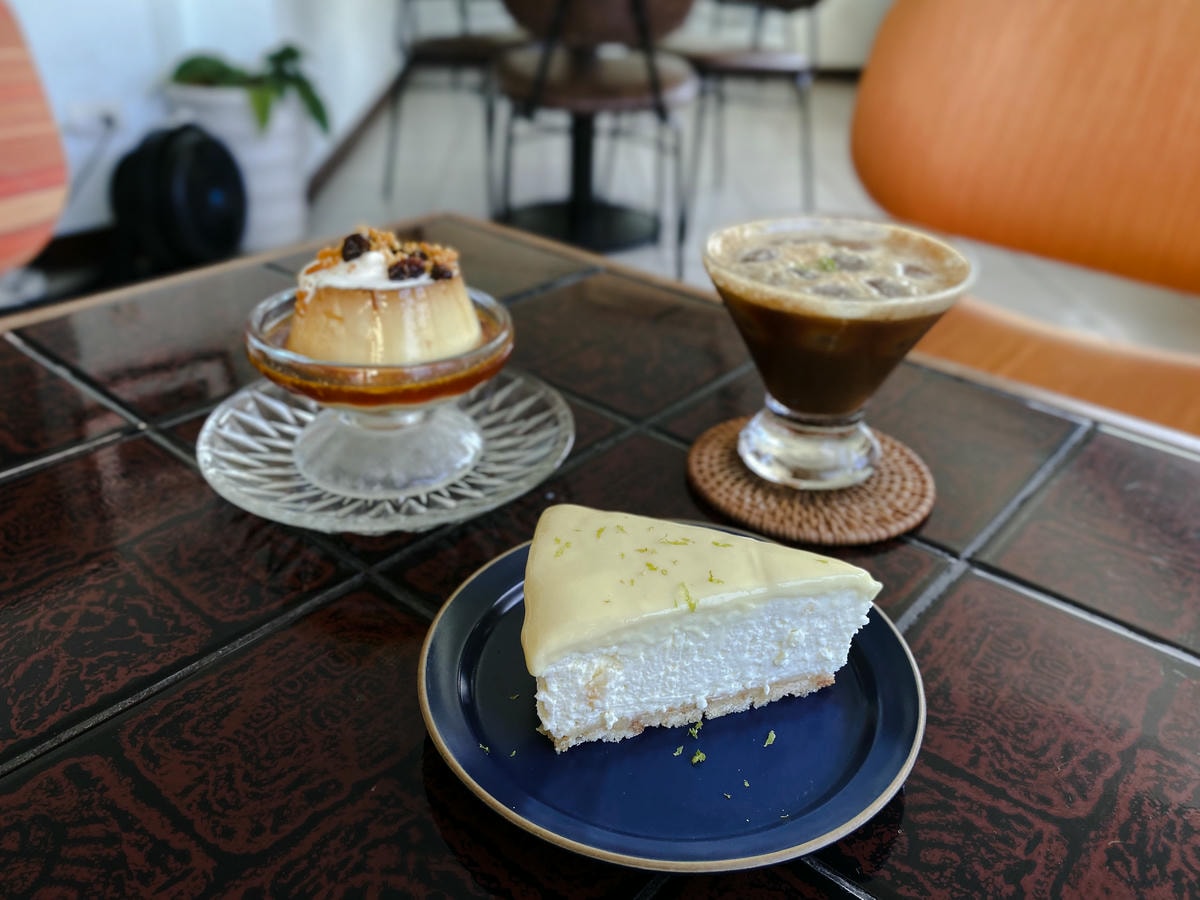 LOKA CAFE