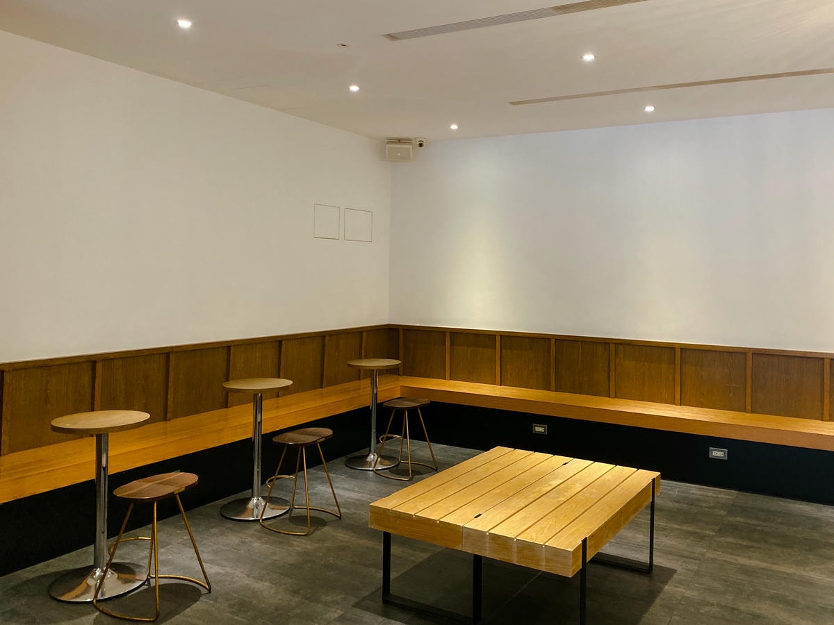 CAFE !N