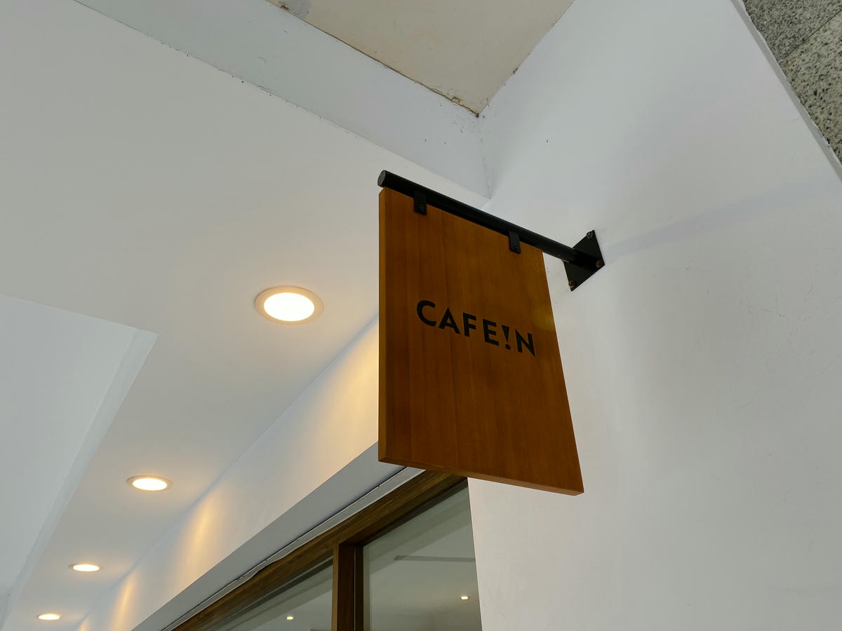 CAFE !N