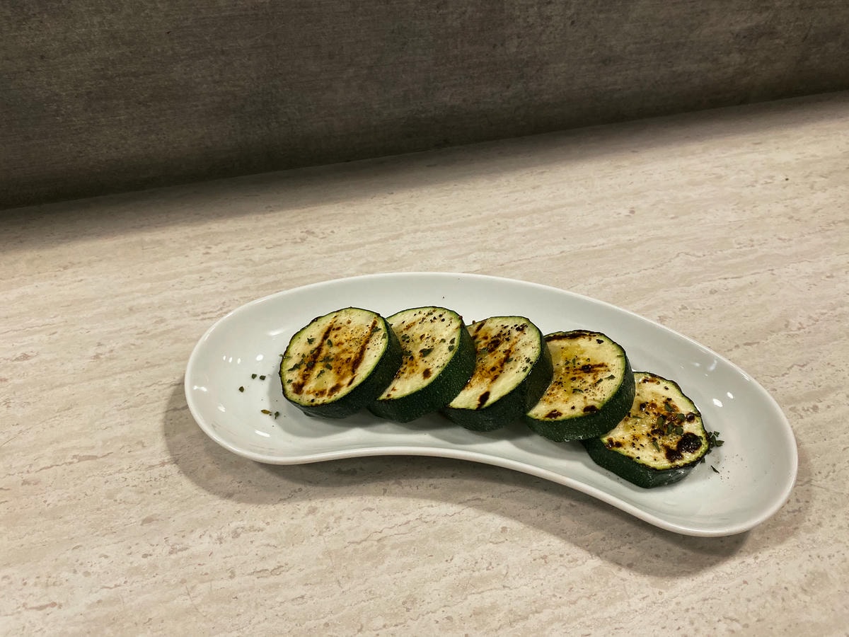 高雄美食|Oui是牛排館 來場儀式感十足的老派約會吧 - 第8張圖