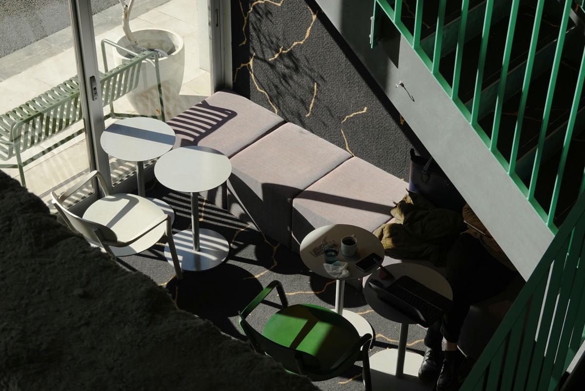 LANDABOUT