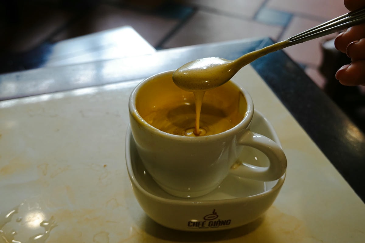 河內咖啡廳|Cafe Giảng 雞蛋咖啡創始店!沒喝過不要說你來過河內 - 第9張圖 雞蛋咖啡