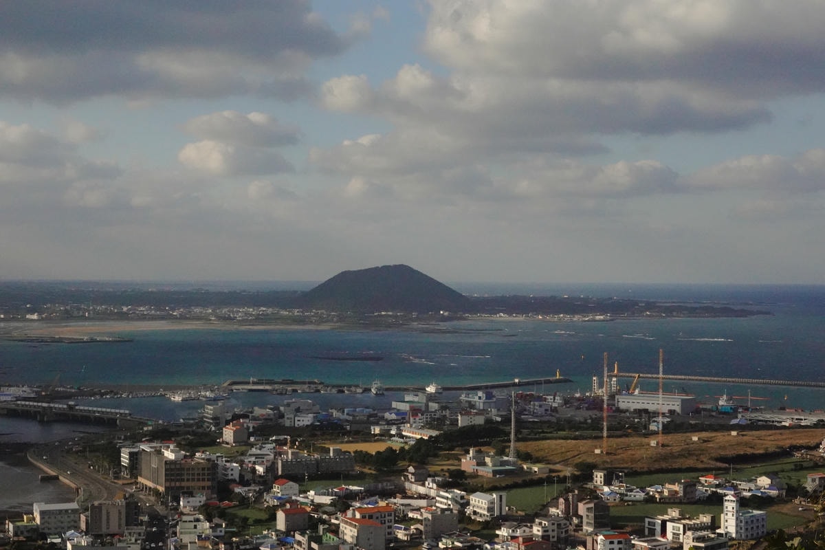城山日出峰
